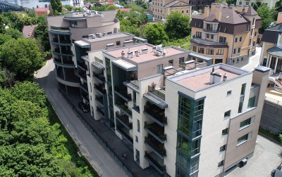 019 Residential building front elements, parapets, house hoods, the city of Kiev